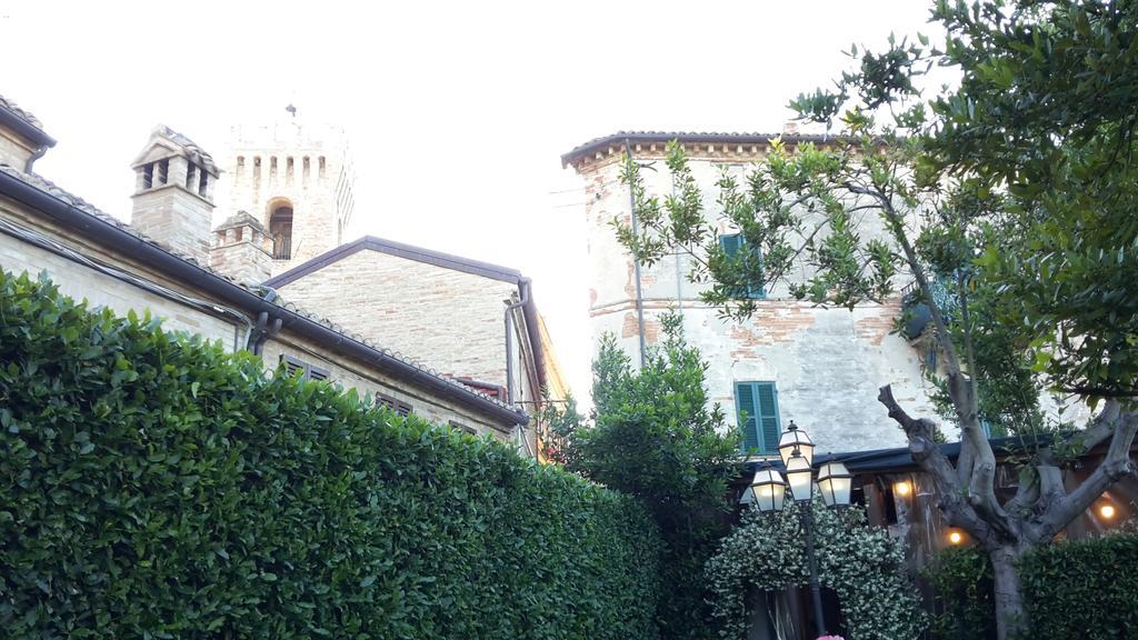 Montelupone Bed & Breakfast Bagian luar foto